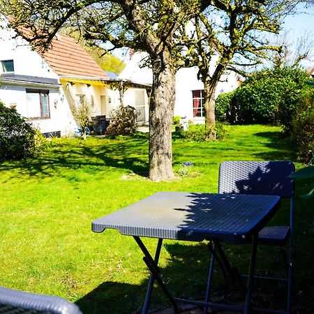 Gemuetliches Haus Mit Grossem Traumhaften Garten BRE Exterior foto